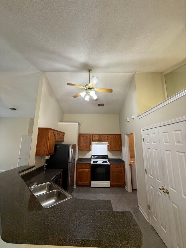 Building Photo - ****JUST REDUCED****4126 Triple Crown Loop...
