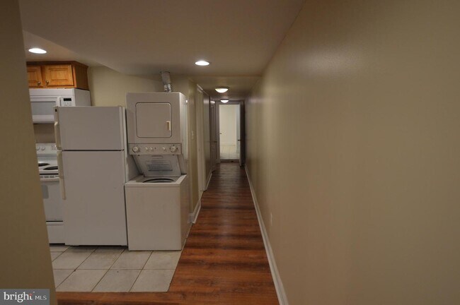 Foto del edificio - 1221 Fairmont St NW