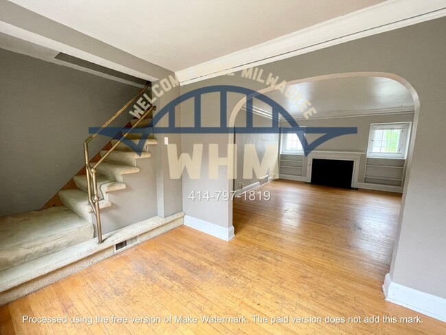 Foto del edificio - 3453 N Frederick Ave