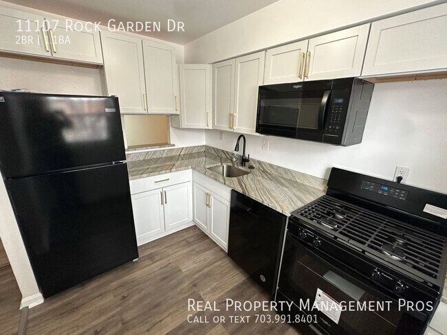 Foto del edificio - 11107 Rock Garden Dr