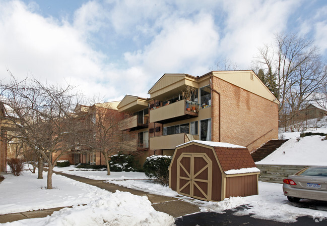 Building Photo - Brookside Apartments