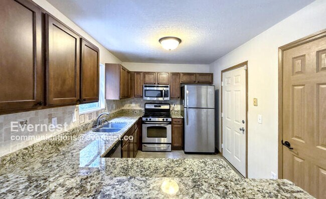 Foto del edificio - 177 Prairie Creek Way
