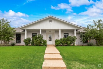 Building Photo - 2605 Glenhaven Dr