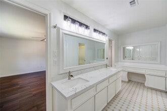 Building Photo - 5930 Miller Valley Dr Building Photo - 5930 Miller Valley Dr