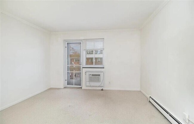 Foto del edificio - 2458 East Ave