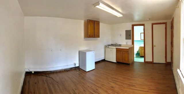 Building Photo - Studio Apartment