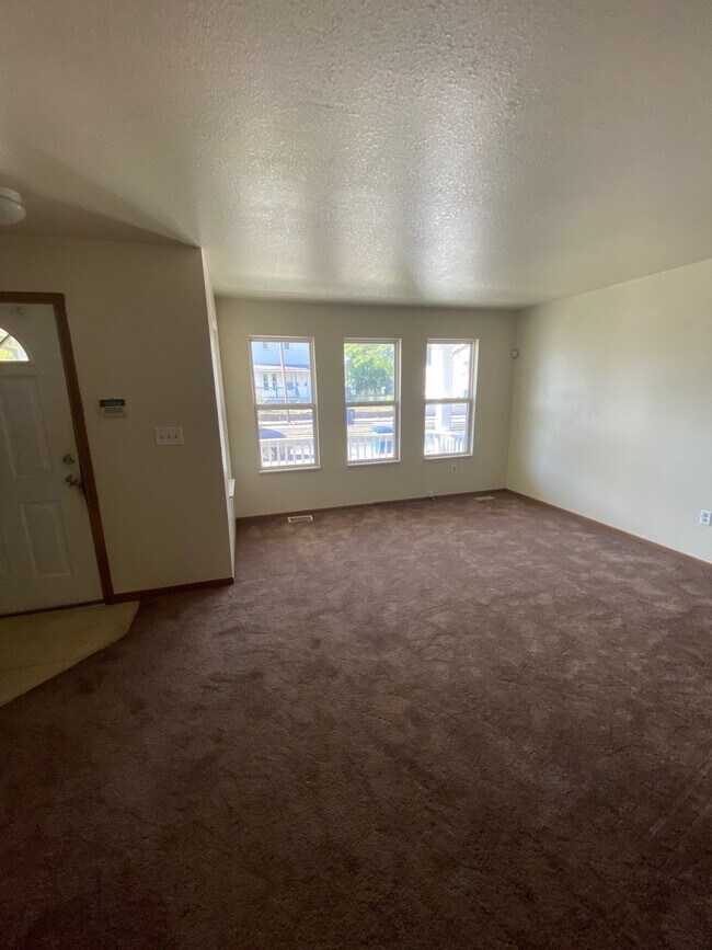 Foto del edificio - 906 E Bancroft St
