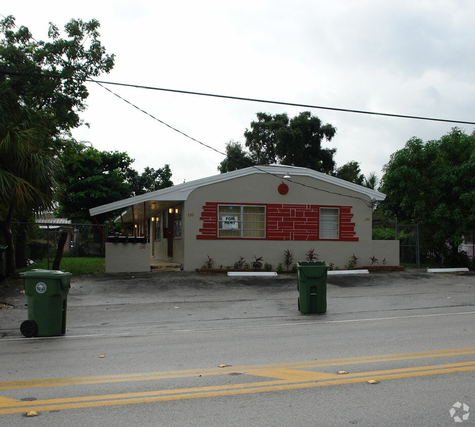 Building Photo - 130 NE 71st St