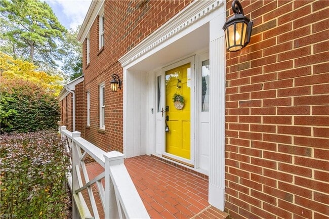 Foto del edificio - 4125 Duke of Gloucester Dr