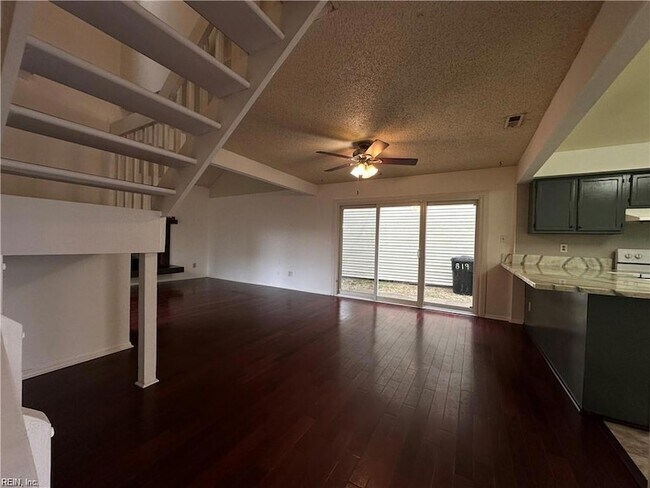 Foto del edificio - 819 Dryden St