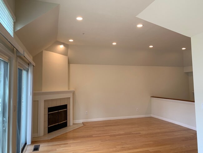 Living room with fireplace - 1042 Hull Ln