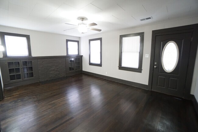 Foto del edificio - 941 McDonald Chapel Rd