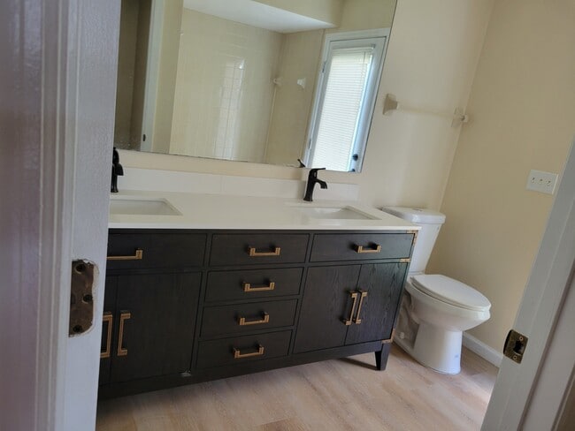 Building Photo - 1048 California Creek Dr