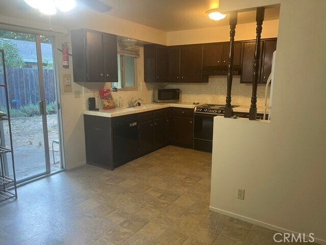 Building Photo - 17 San Gabriel Dr