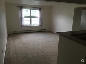 Building Photo - 315 Hildred Dr