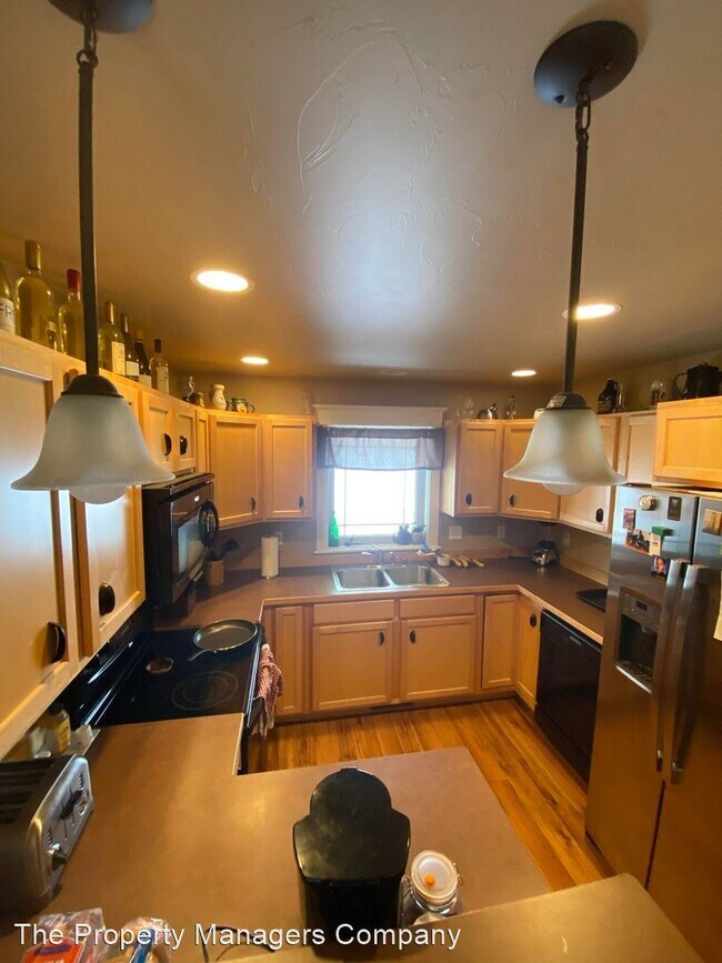 Building Photo - 3 br, 2.5 bath House - 1509 Tempest Court