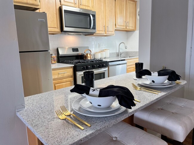 Breakfast Bar - The Metropolitan Wynnewood