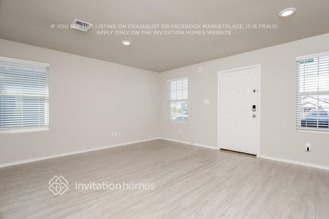 Building Photo - 7310 Alcazar Gate