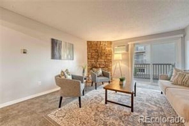 Foto del edificio - 381 S Ames St