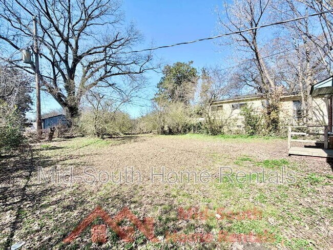 Foto del edificio - 1417 Rayner St