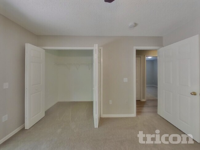 Foto del edificio - 3442 Talisman Drive