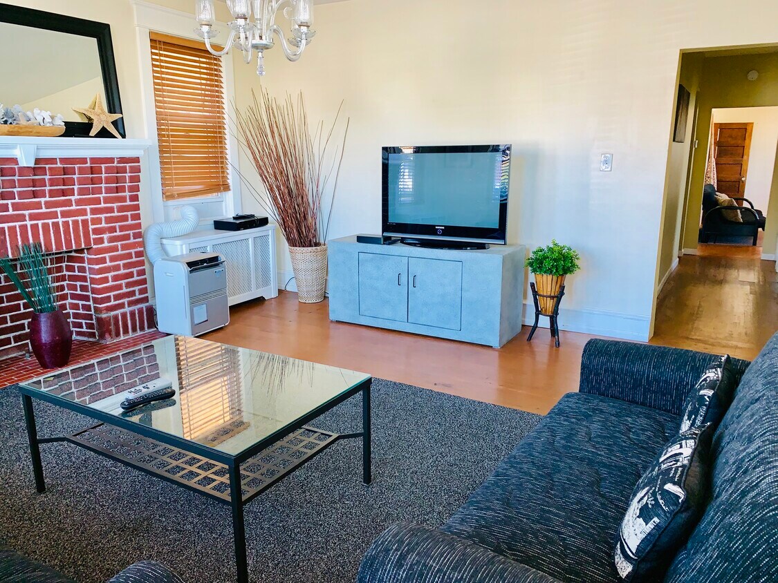 Living room area - 6701 Atlantic Ave