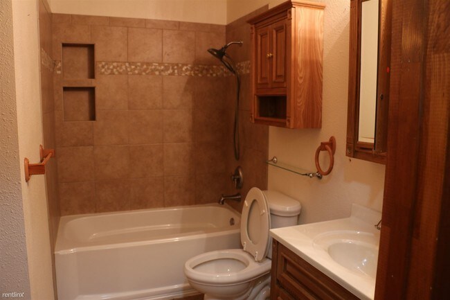 Building Photo - 4 br, 2 bath House - 24515 Thunder Bird Drive