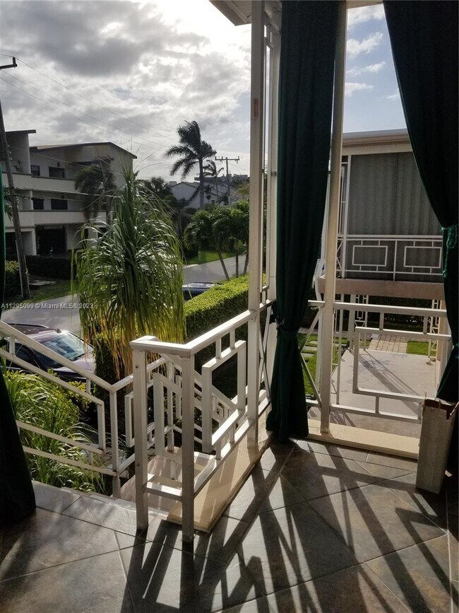 Foto del edificio - 3201 SE 12th St