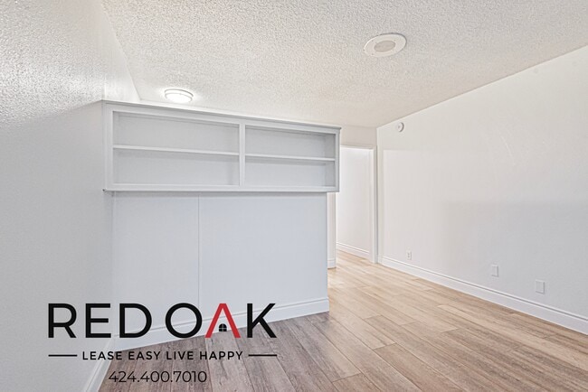 Building Photo - 12211 Manor Dr