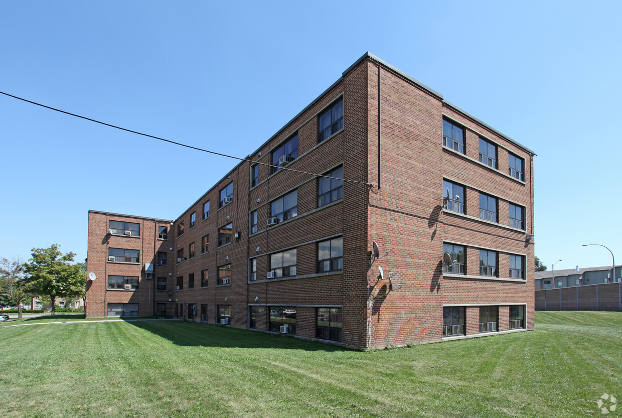 Building Photo - 6 Replin Rd