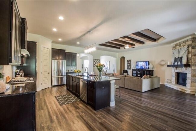 Foto del edificio - 1231 Hawthorne Loop