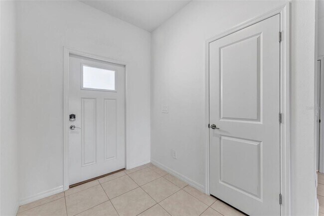 Building Photo - 8309 Cor Pne Wy