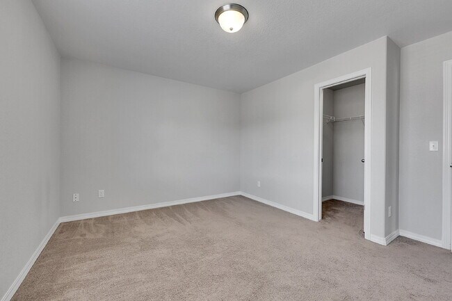 Foto del edificio - $2,595.00, 3 beds, 2.5 bath, Single Family...