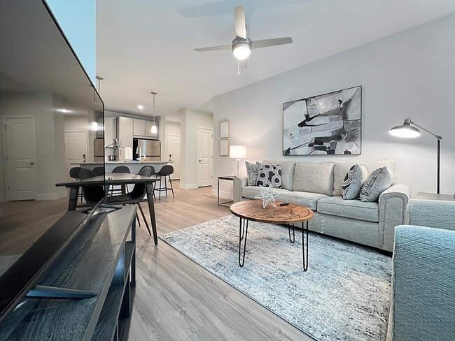 Fully furnished, all-inclusive - 8985 Bertha Palmer Blvd