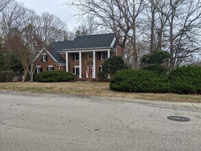 Building Photo - 3407 Fairway Ln