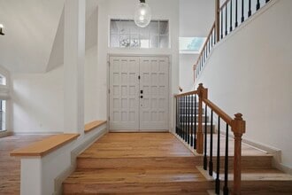 Building Photo - 31 Silver Canyon Pl