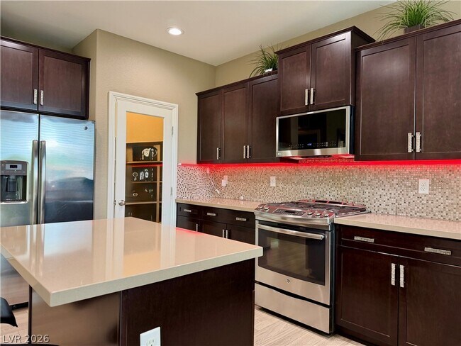 Foto del edificio - 7025 Solana Ridge Dr