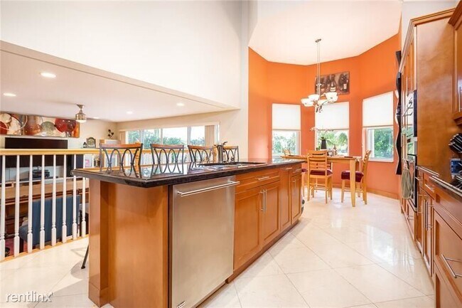 Building Photo - 4 br, 3 bath House - 4984 SW 164th Ave