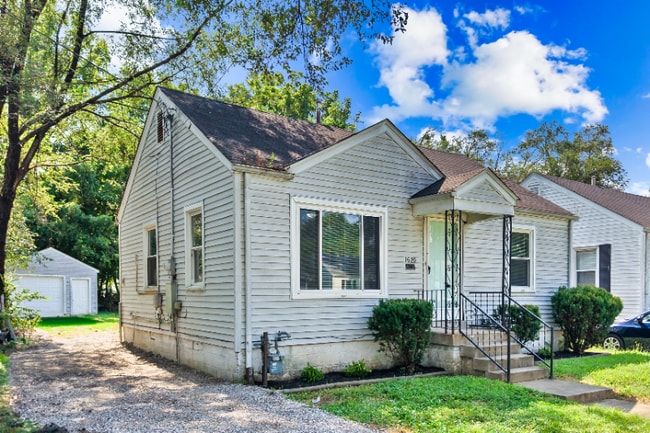 Building Photo - 1620 Phyllis Ave