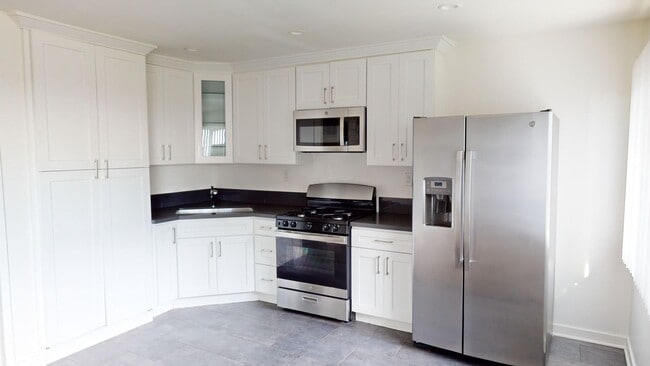 Interior Photo - ALLESANDRO