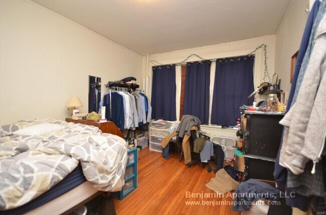 Building Photo - 1163 Boylston St