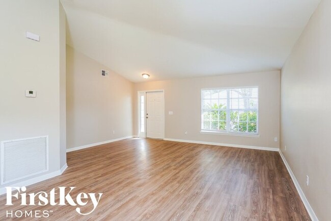 Foto del edificio - 8829 Cypress Preserve Pl