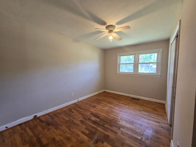 Building Photo - 5206 Shagbark Rd