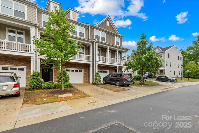 Building Photo - 2321 Creekmere Ln
