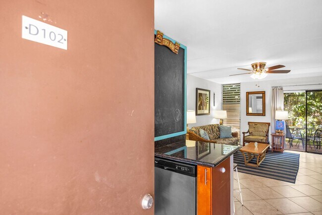 Foto del edificio - West Maui 2BD Condo Across from Beach Park | Furnished | Ground Floor