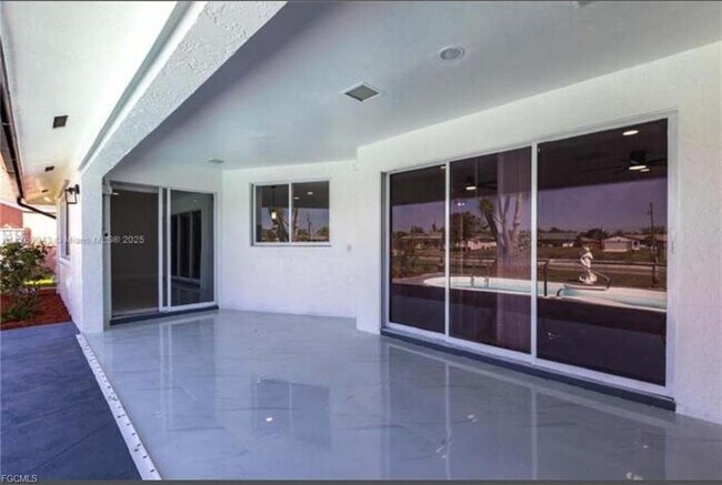 Foto del edificio - 1801 Hancock Bridge Pkwy