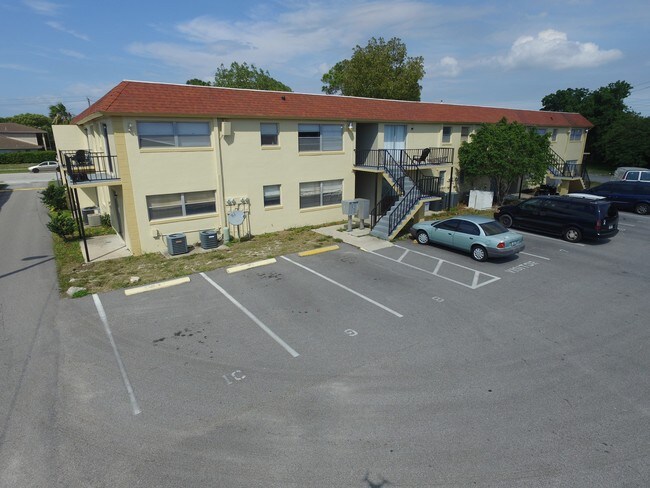 Foto del edificio - Coquina Court Apartments
