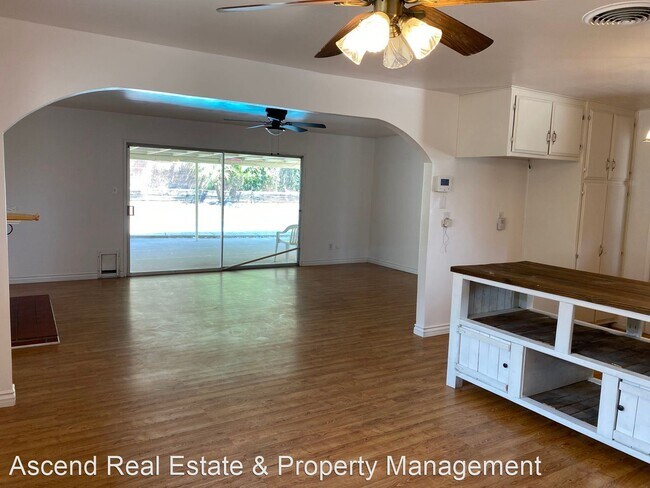 Building Photo - 3 br, 2 bath House - 1000 Highmoor Ave
