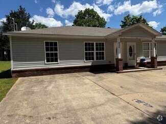 Building Photo - 8900-8904 Eskabar Dr