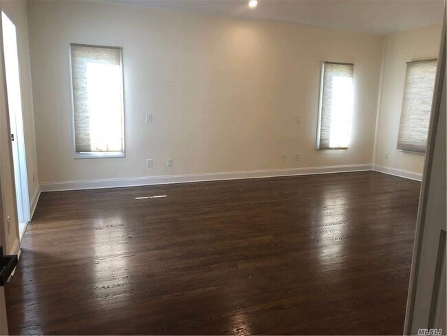 Building Photo - 139 Cold Spring Rd